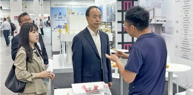 智造出圈！高測股份線鋸設(shè)備閃耀意大利展